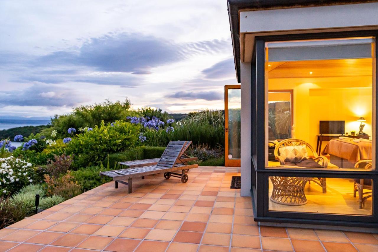 Lake Vista Lodge Taupo Bagian luar foto