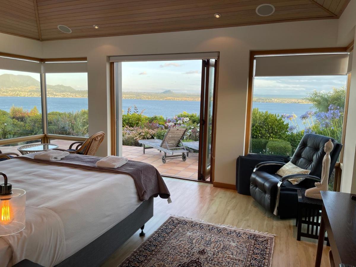 Lake Vista Lodge Taupo Bagian luar foto