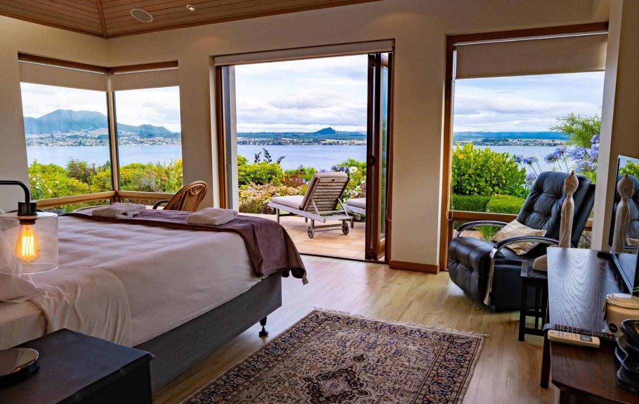 Lake Vista Lodge Taupo Bagian luar foto