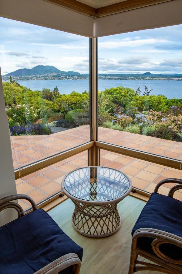 Lake Vista Lodge Taupo Bagian luar foto